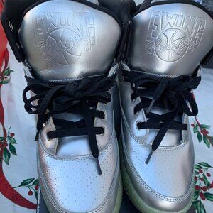 Patrick Ewing Athletics 33 Hi Platinum Silver Ice Soles Size 10.5 BASKETBALL